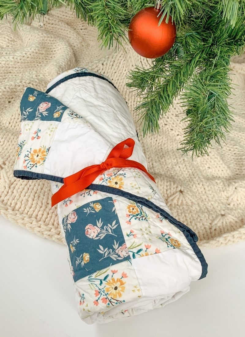 5 Ways to Gift Wrap a Handmade Quilt